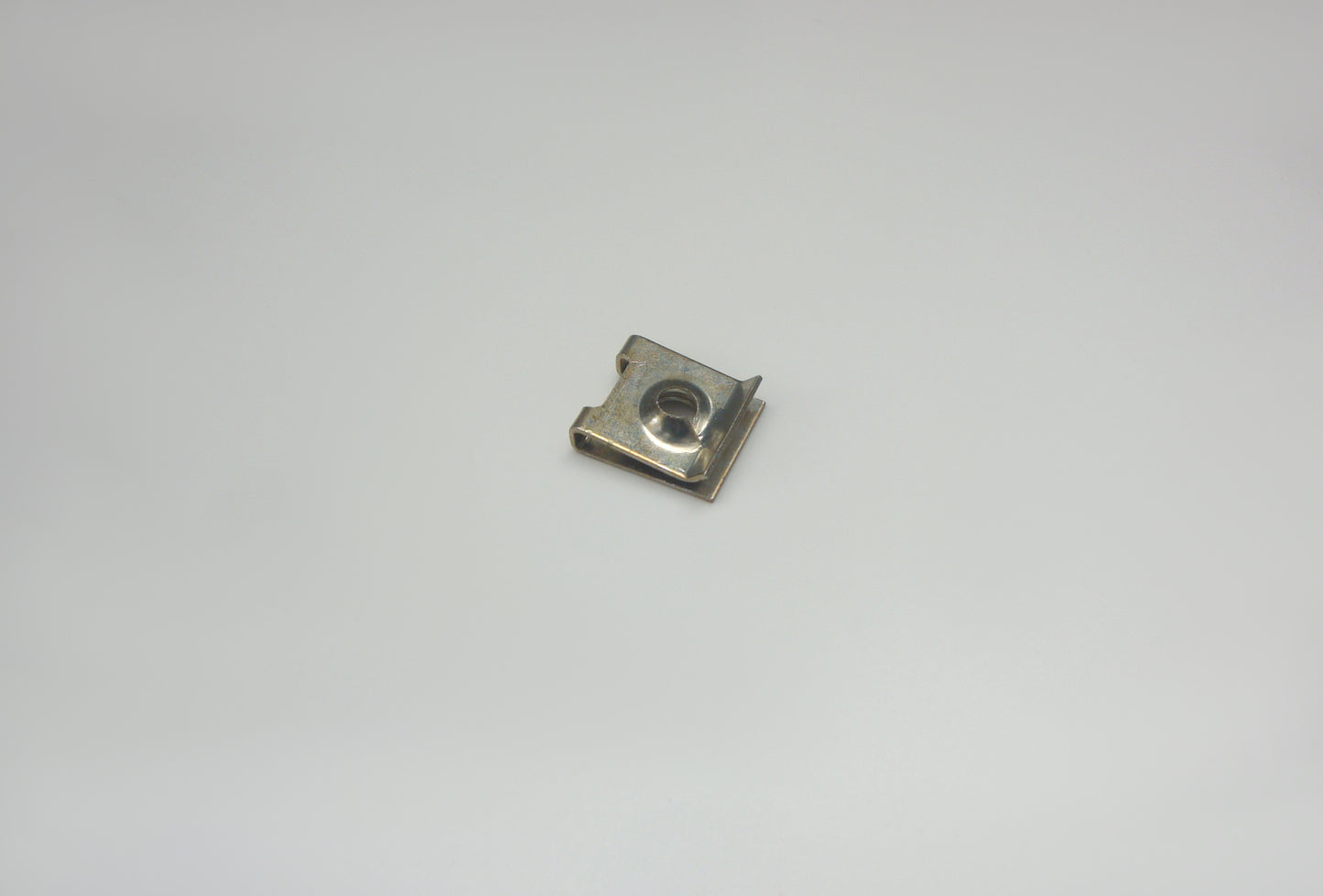 Blechmuttern 4,2 mm ( gelb verzinkt / verzinkt)