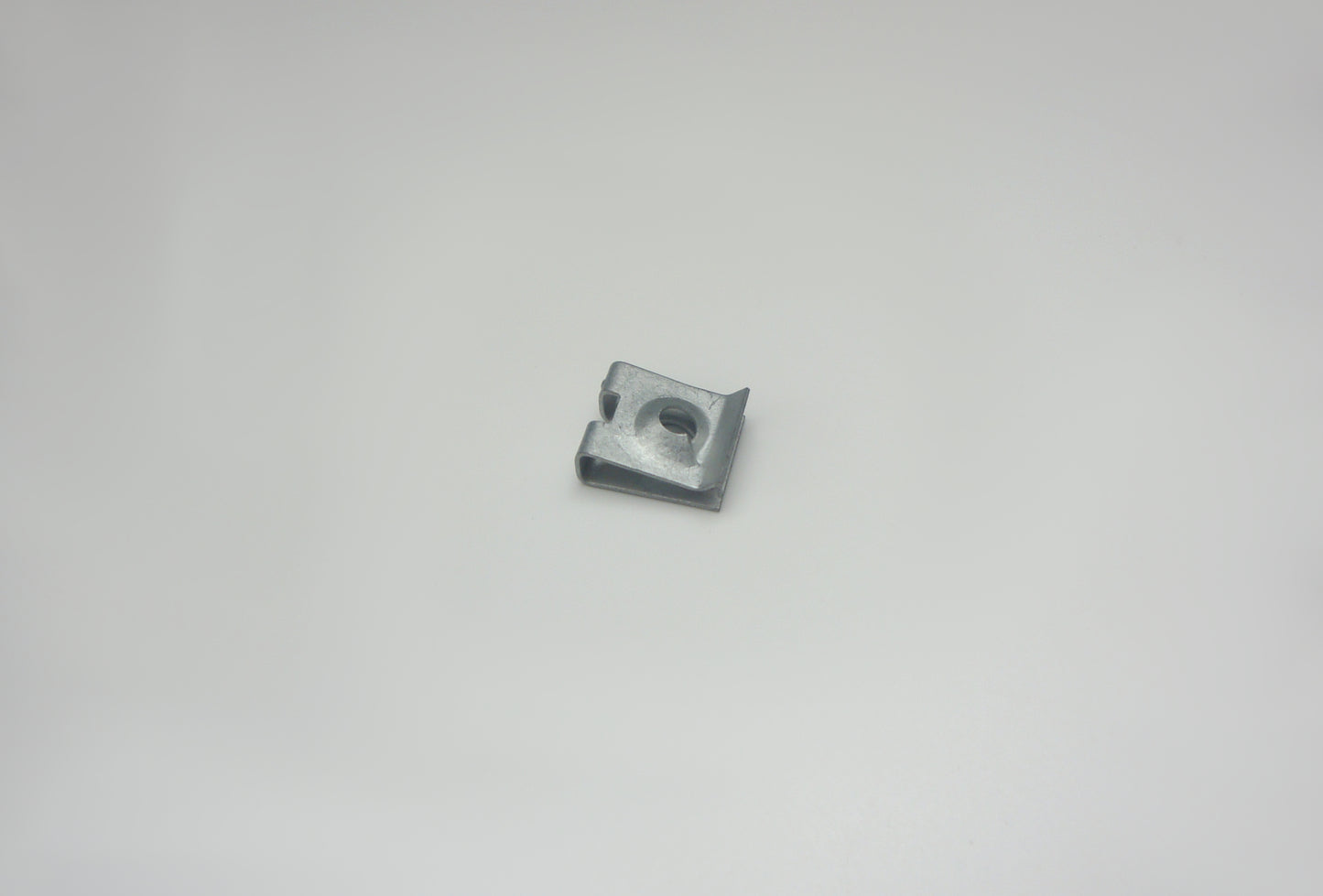 Blechmuttern 4,2 mm ( gelb verzinkt / verzinkt)