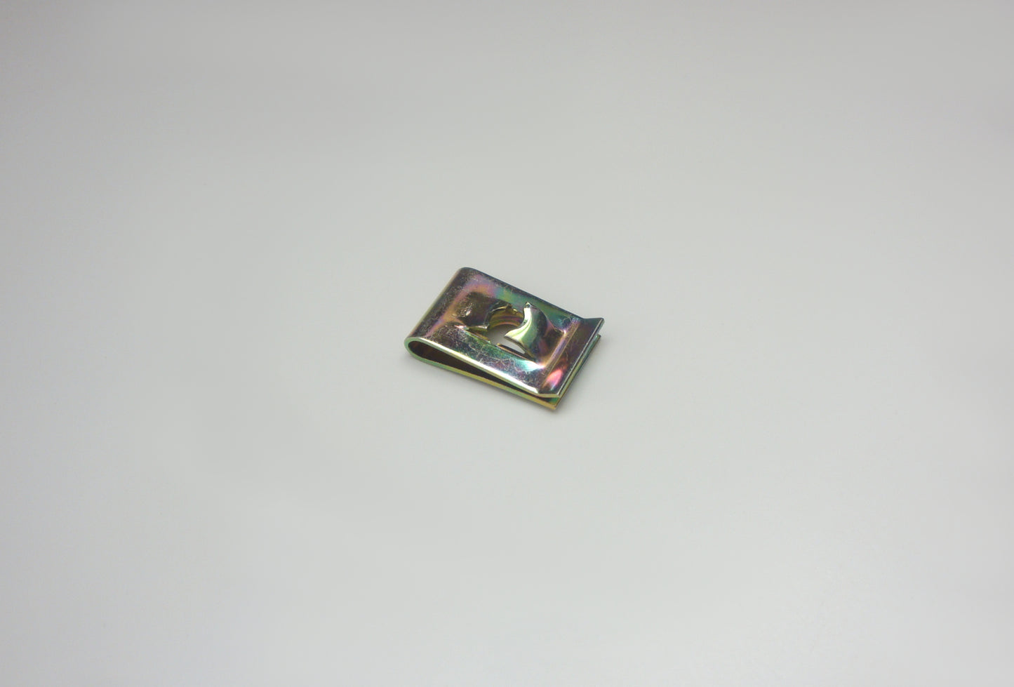 Blechmuttern 4,8 mm ( gelb verzinkt / verzinkt)