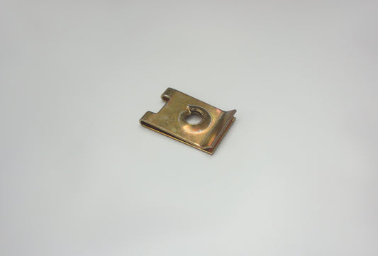 Blechmuttern 6,3 mm ( gelb verzinkt / verzinkt)