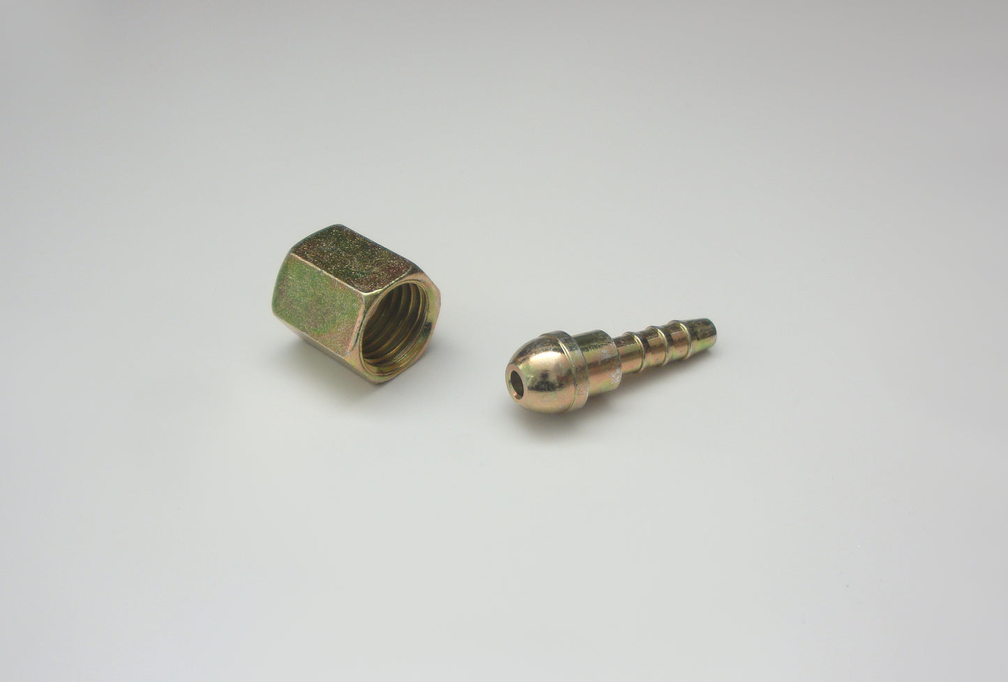 Dichtkegel mit Überwurfmutter für Gummi- und Polyamidleitung , gelb verzinkt