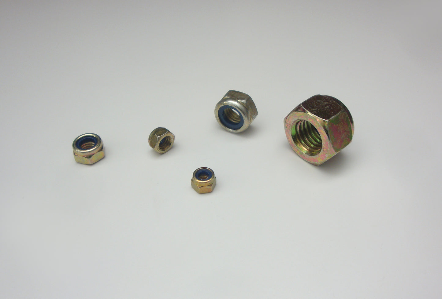 Sicherungsmuttern mit Kunststoffring (DIN 985) , gelb verzinkt |8|